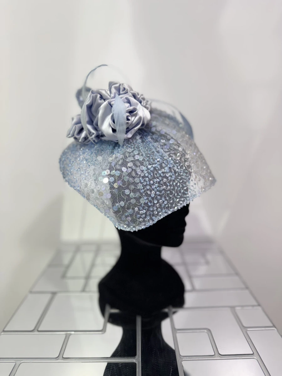 bibi-bleu-ciel-avec-dentelle-a-sequins1