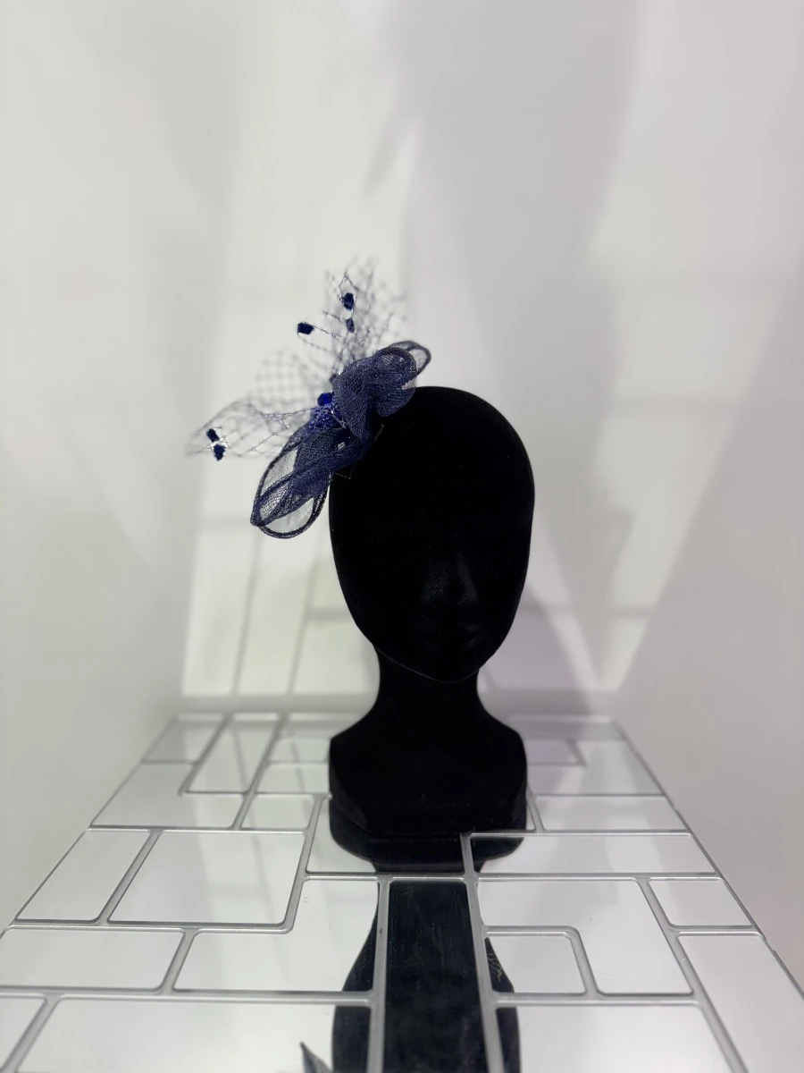 bibi-en-sisal-bleu-marine-avec-voilette2