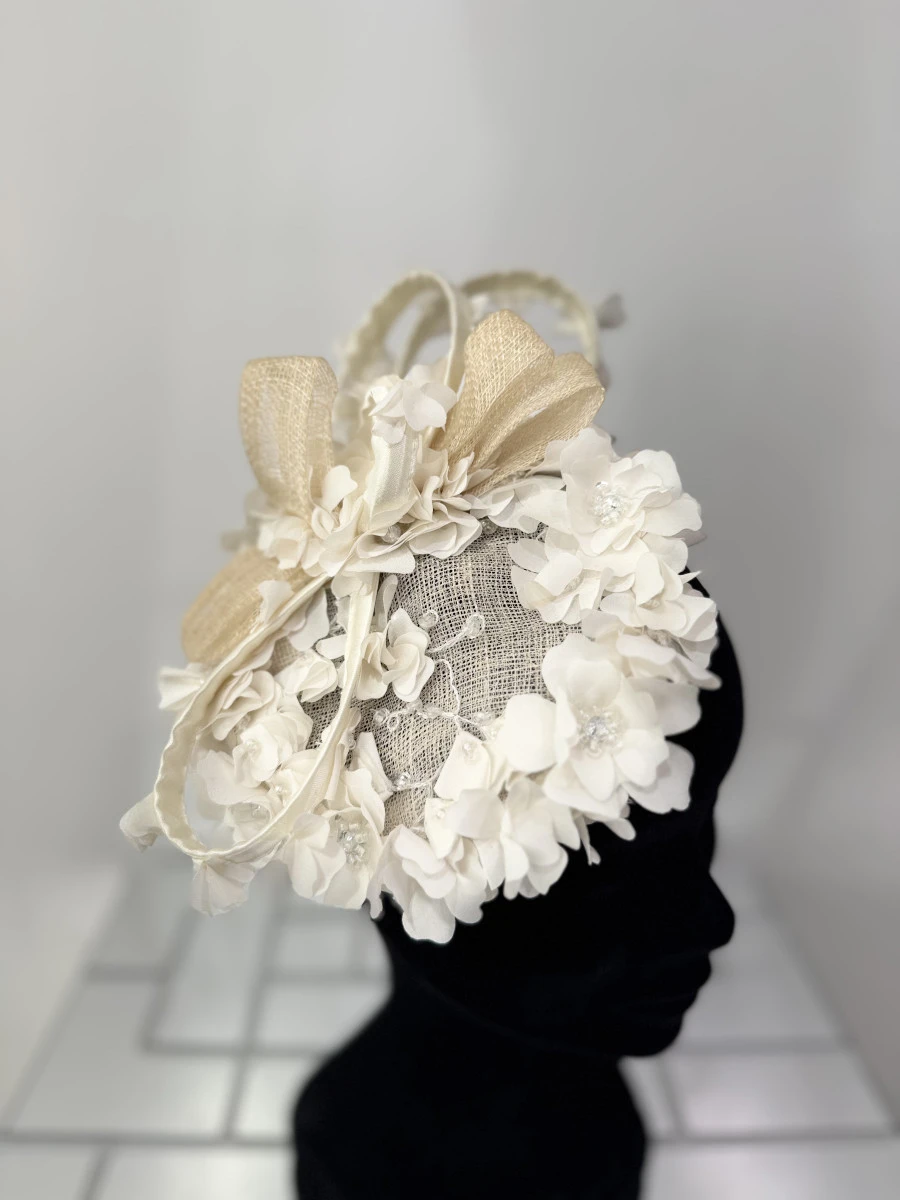bibi-en-sisal-recouvert-dentelle-fleuri-2