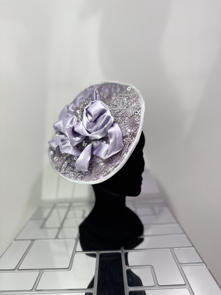 bibi-lilas-recouvert-d-039-une-dentelle-a-sequins-argent1