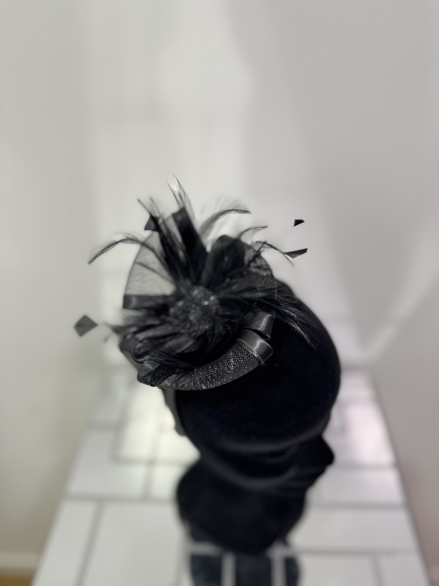 bibi-noir-sur-serre-tete2