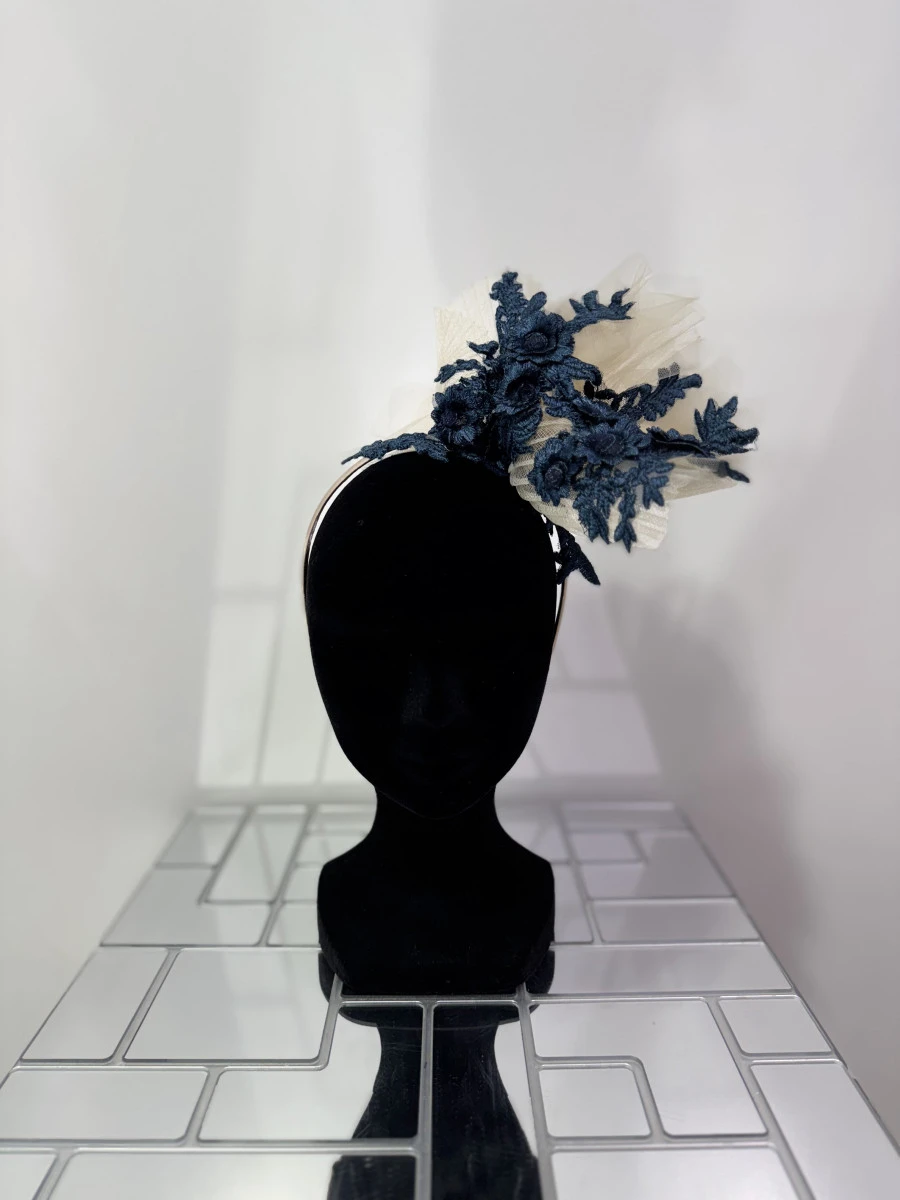 bibi-nude-sur-serre-tete-avec-dentelle-bleu-canard
