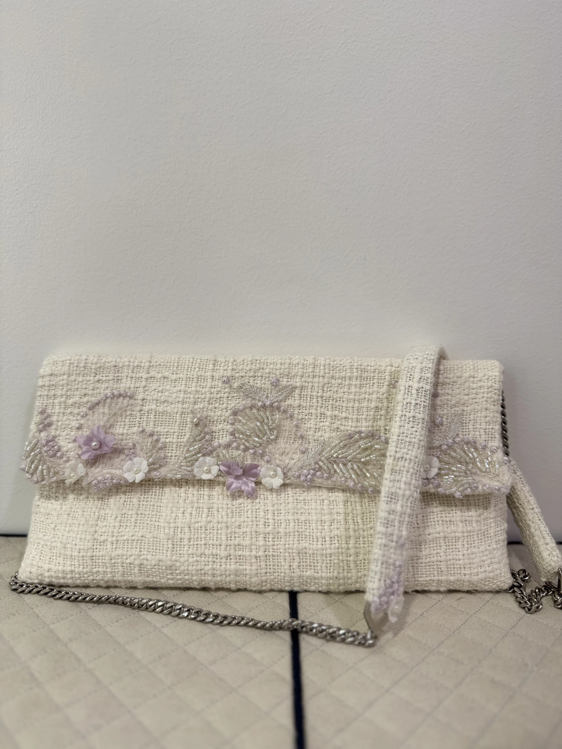 pochette-en-tweed-dentelle-printaniere3