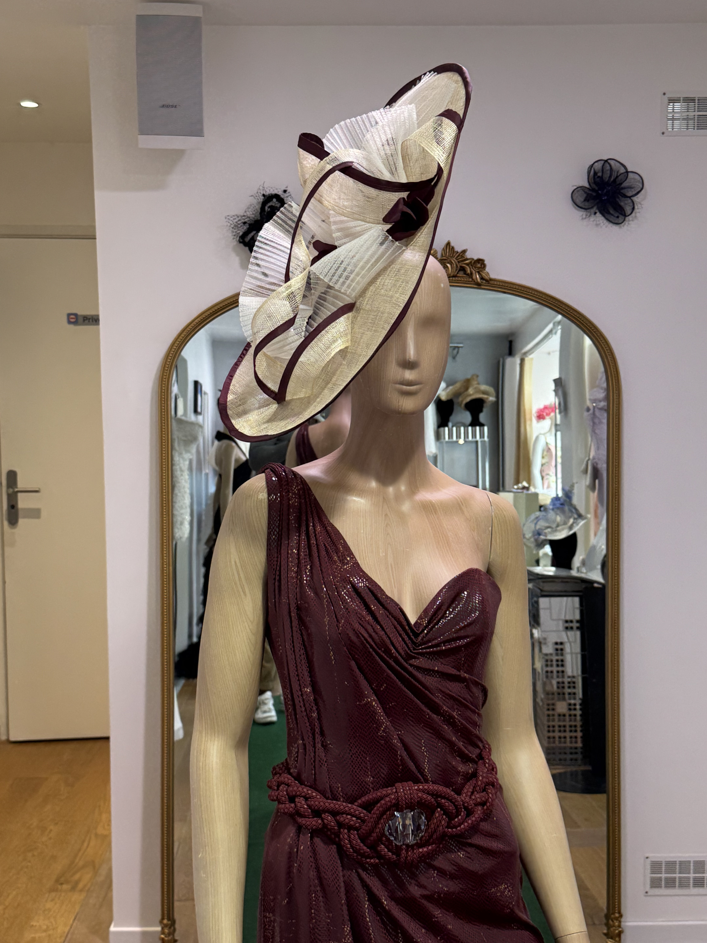 Chapeaux