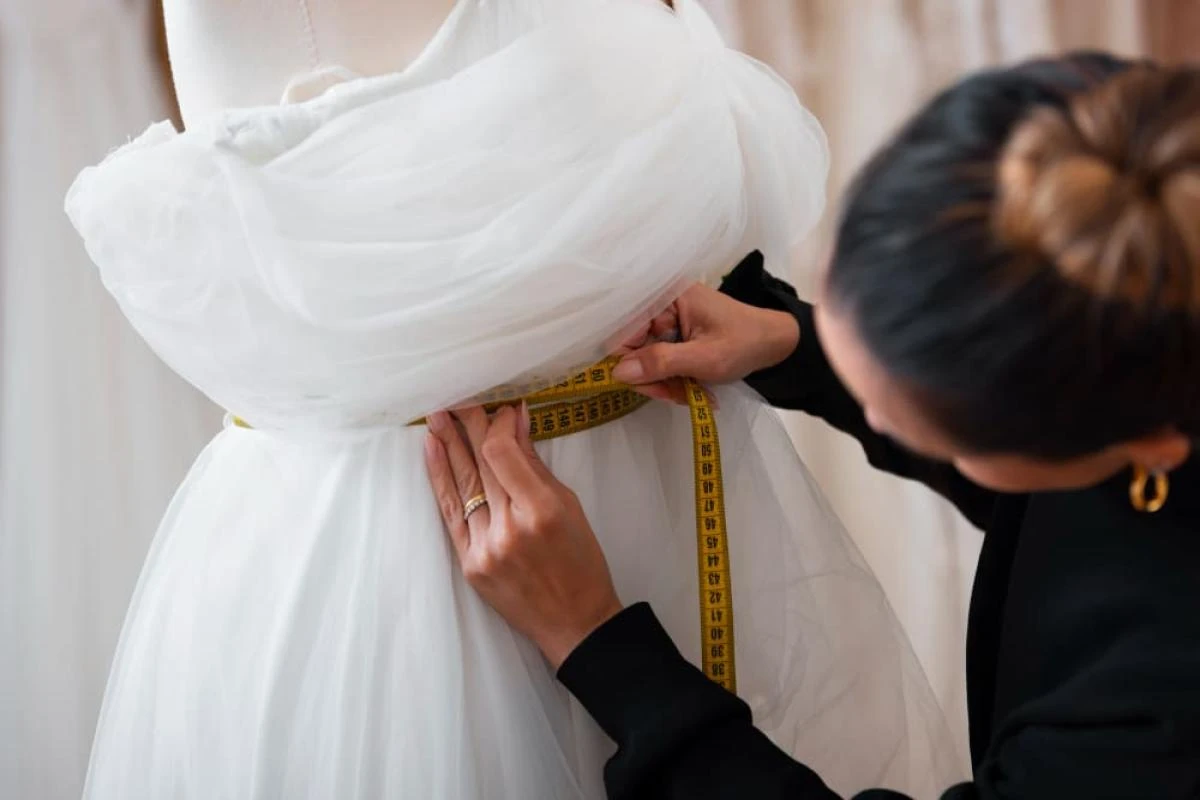 Création sur mesure de robe de mariée