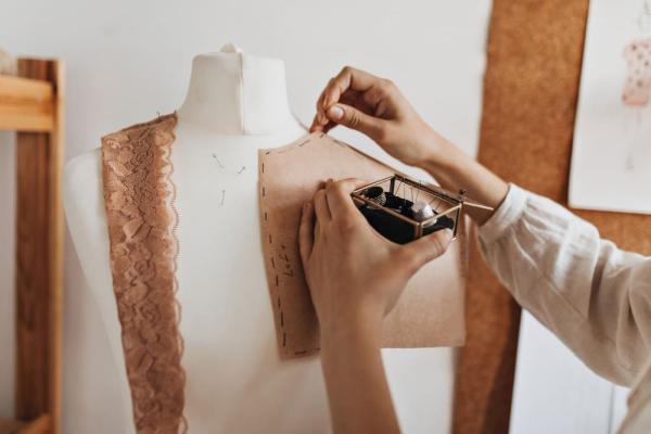 Retouches de robes à CHANTILLY